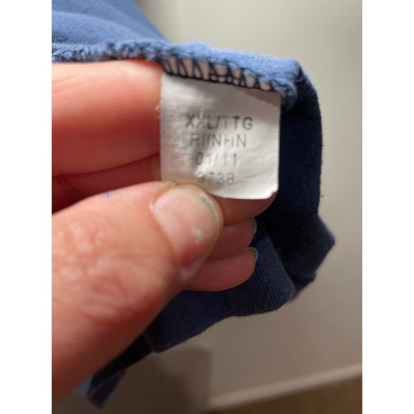 13 year old Aeropostale T-Shirt Size XXL Beach Scene "Surfs Up" - Picture 4 of 5